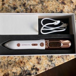 Dermavel Fibroblast Plasma Pen w/accessories